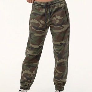 TNA Alix Camo joggers size XXS